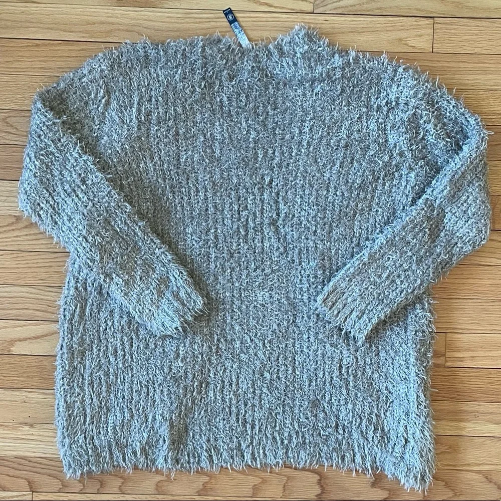 Kensie open eyelash cardigan small